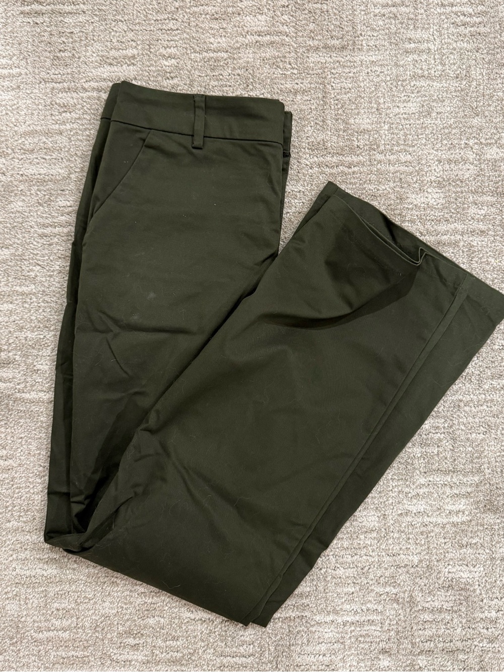 Women’s  Mid Rise Classic Olive Green Pants size 8